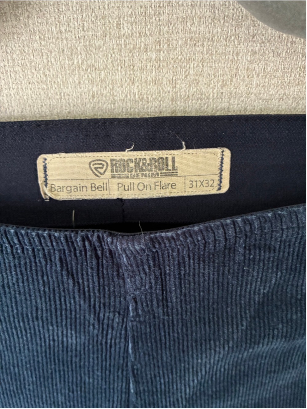 Women's Rock & Roll Denim Navy Corduroy Flare Pants Size 31 - Picture 5 of 5